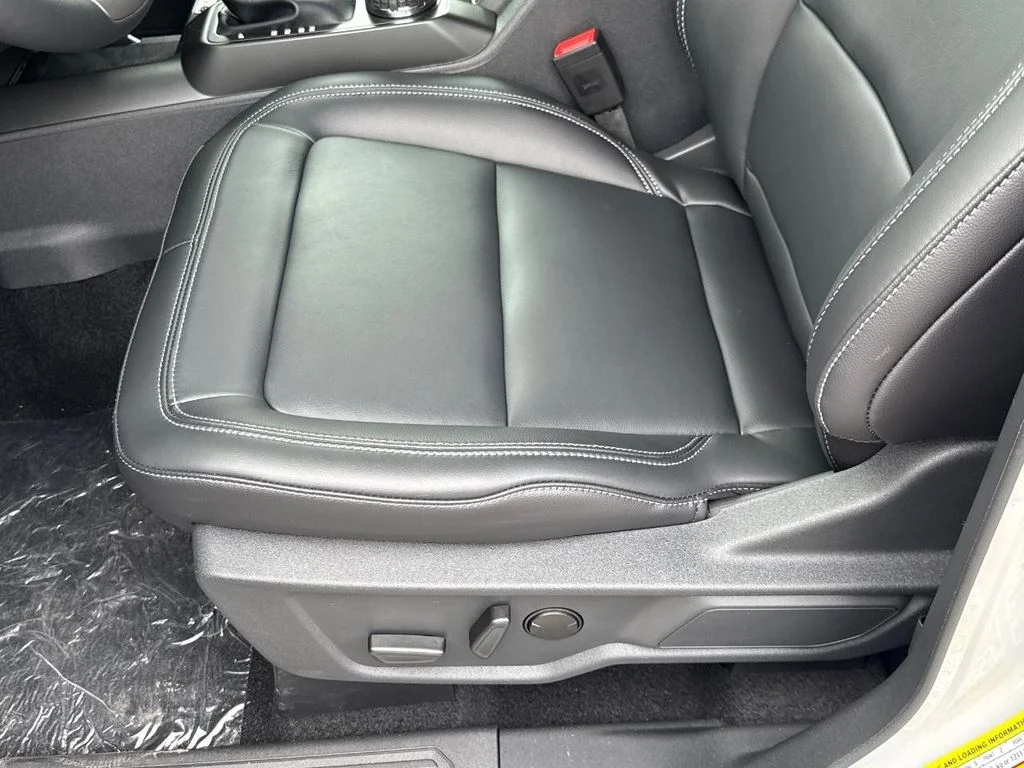 New 2026 Avalanche Gray Ford Outer Banks® image 11