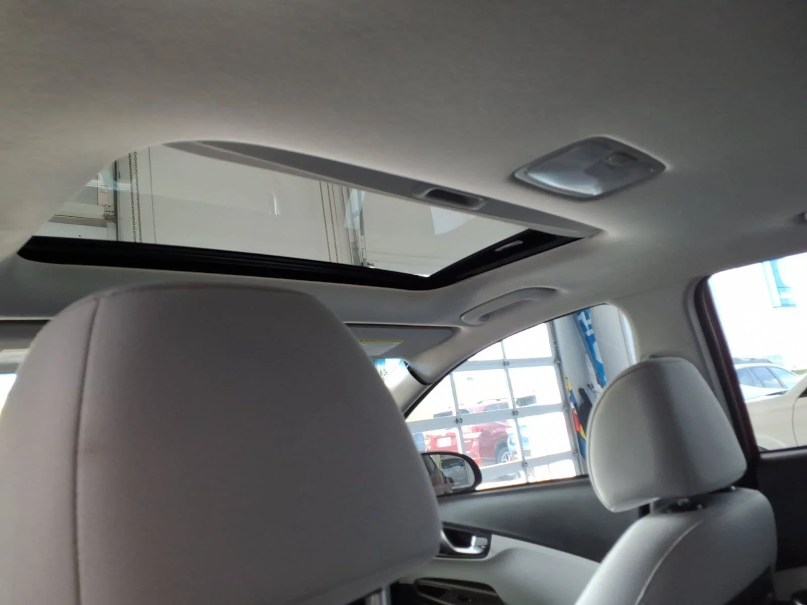 Used 2022 Pulse Red Hyundai SEL image 15