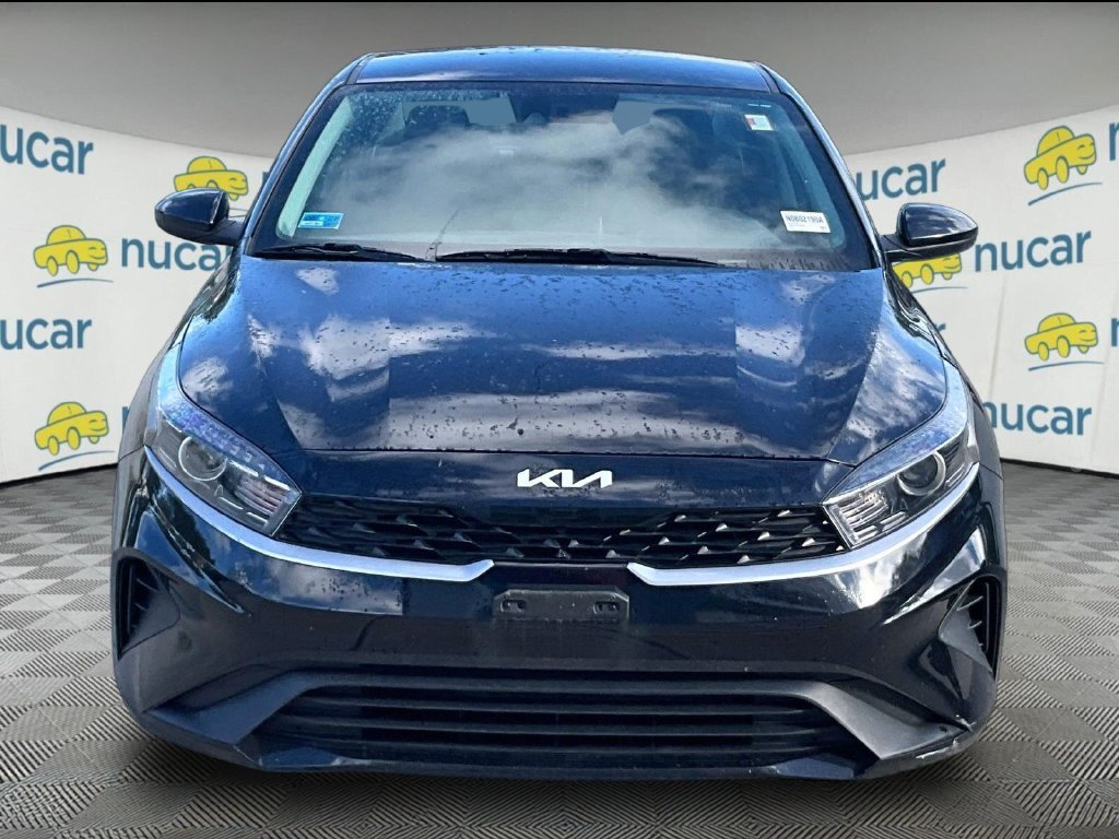 Used 2023 Black Kia LXS image 2