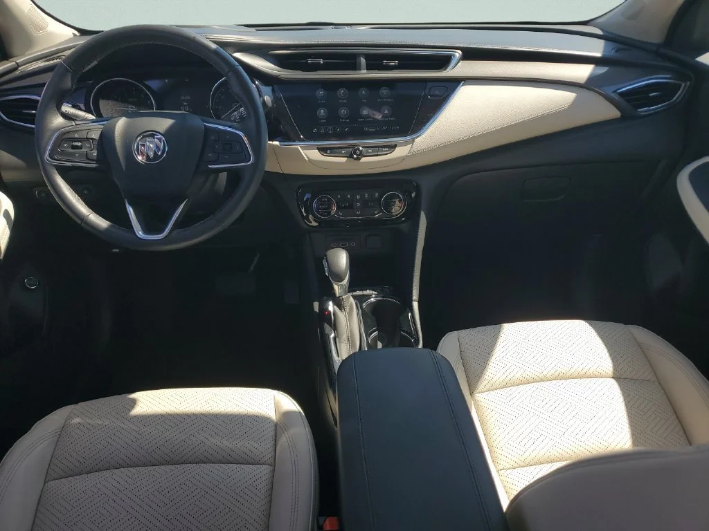 Used 2022 WHITE FROST TRICOAT Buick Essence image 11