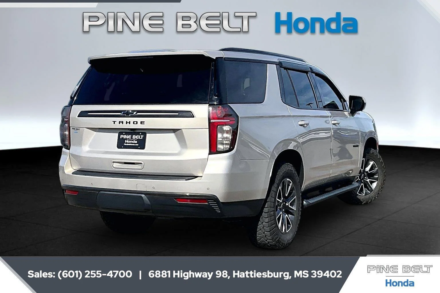 Used 2021 Empire Beige Metallic Chevrolet Z71 image 11