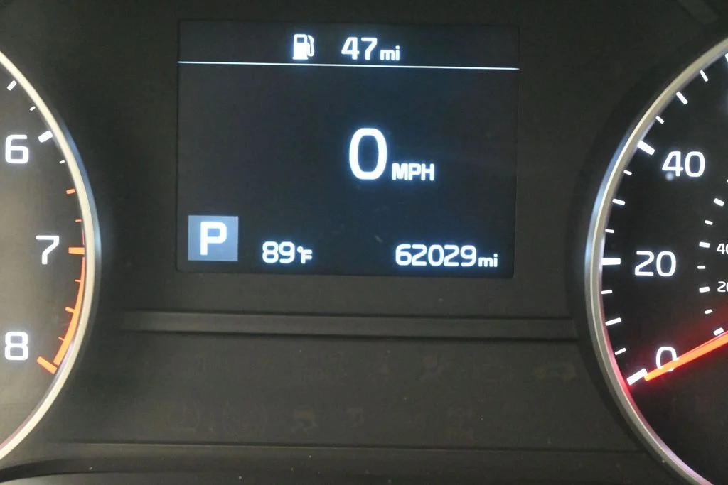 Used 2022 Steel Gray Kia LX image 24