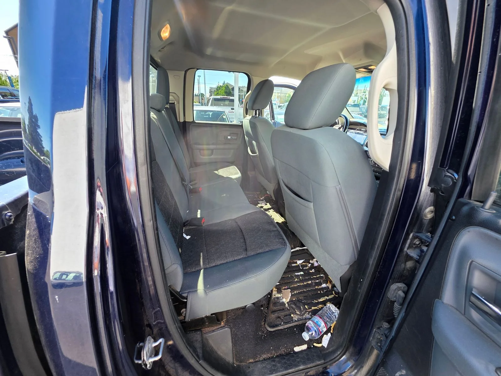 Used 2013 True Blue Pearlcoat Ram SLT image 14