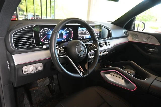 Used 2024 Black Mercedes-Benz GLE 450 image 19