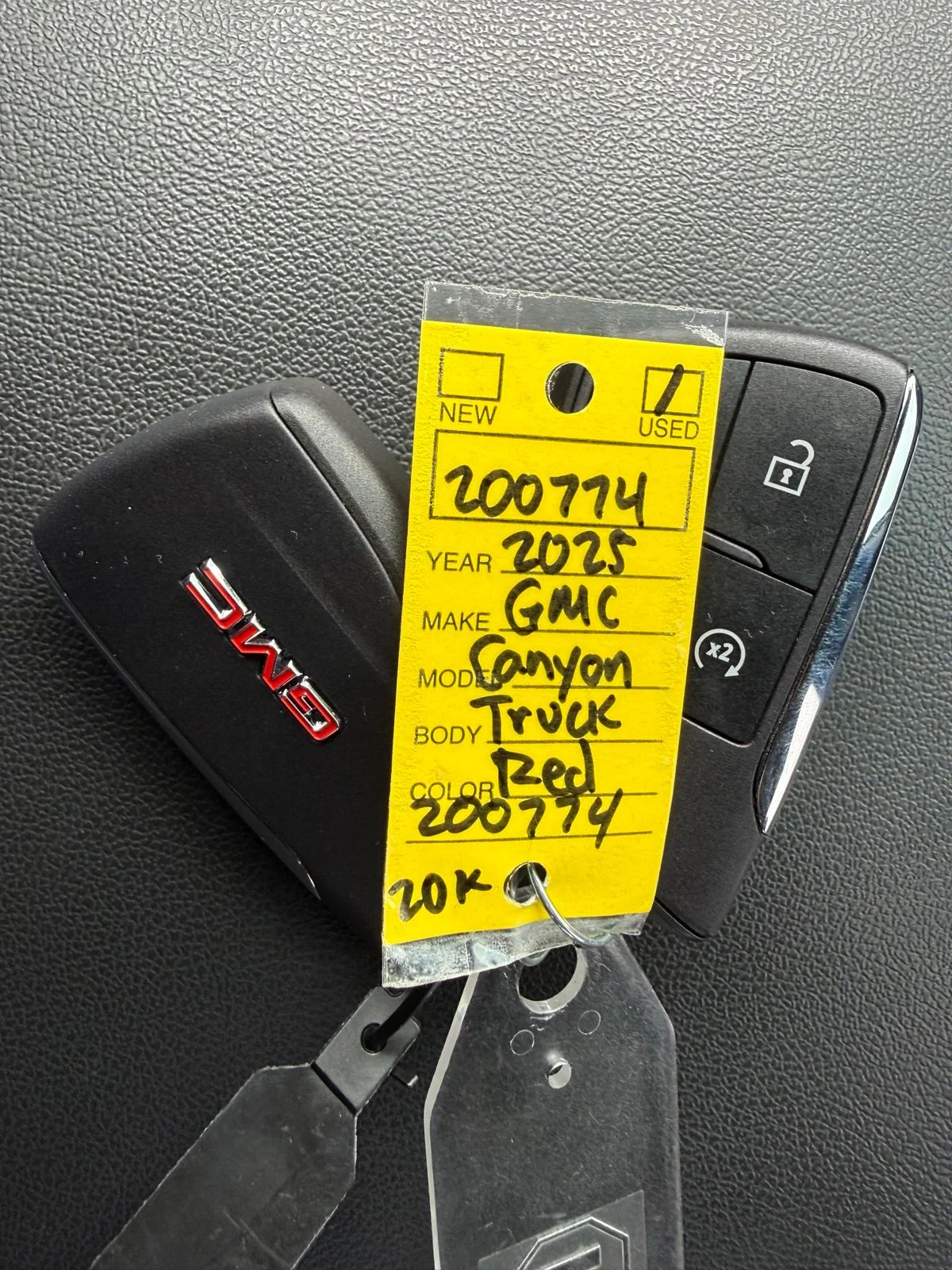 Used 2025 Red GMC AT4 image 15