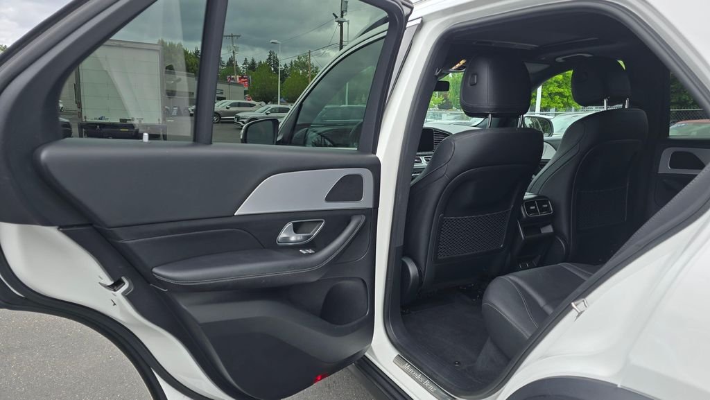 Used 2024 White Mercedes-Benz GLE 450e image 15
