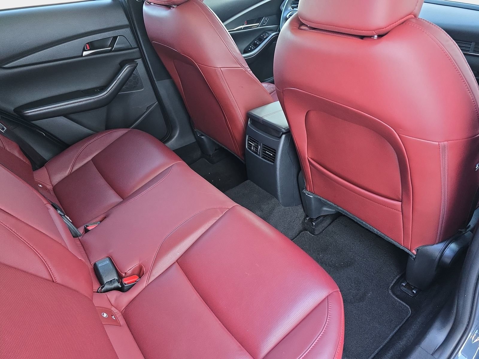 2025 Mazda CX-30 Carbon Edition - Photo 13