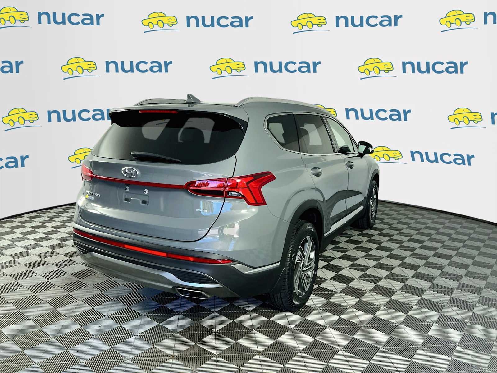 Used 2023 Hampton Gray Hyundai SEL image 7