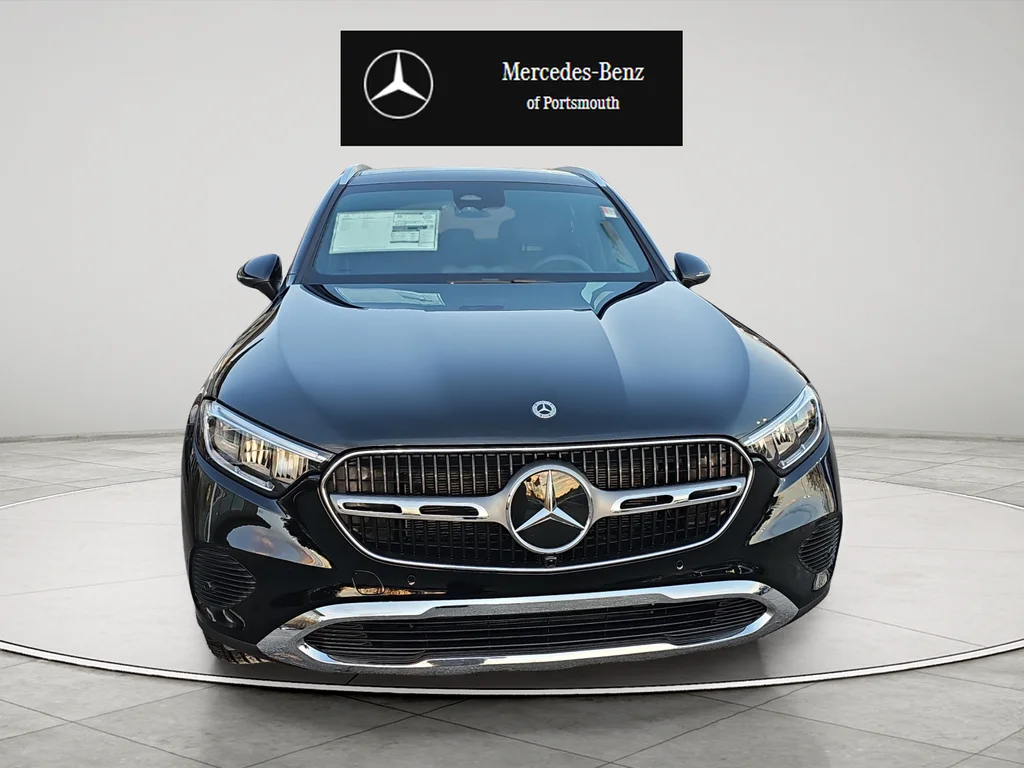 Certified Used 2026 Black Mercedes-Benz GLC 300 image 8