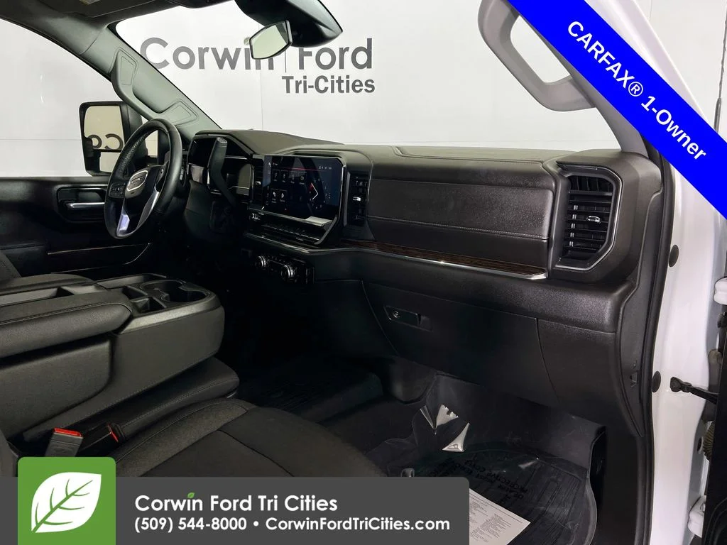 Used 2024 Summit White GMC SLE image 27