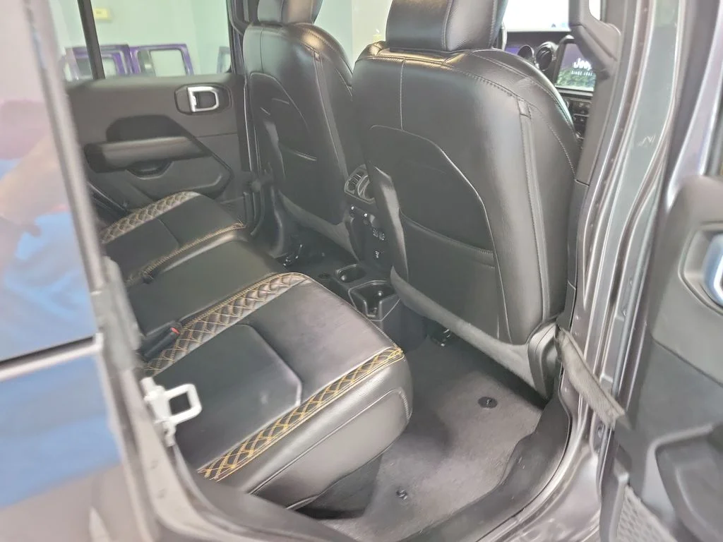 Used 2021 Gray Jeep High Altitude image 19