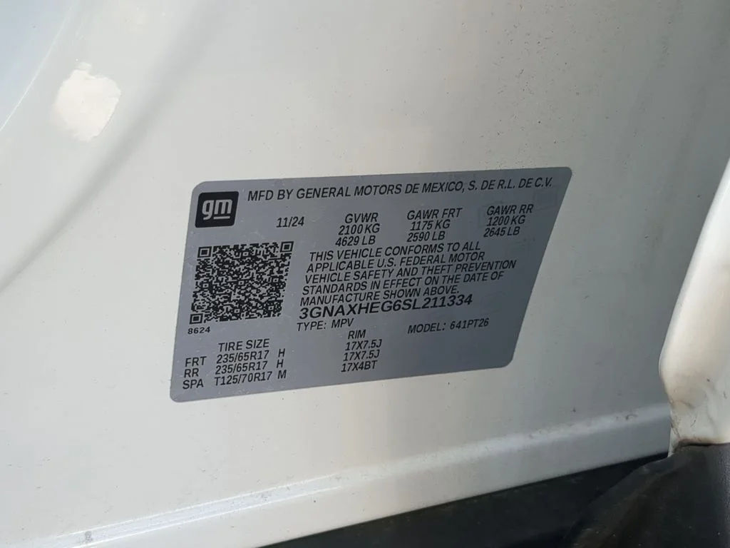 Used 2025 White Chevrolet LT image 35