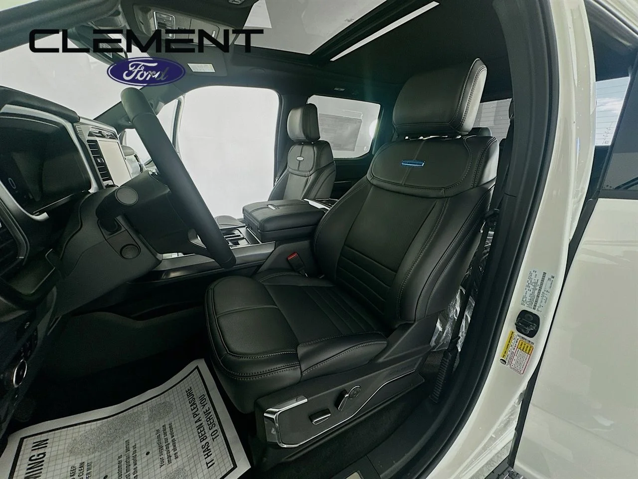 New 2026 Star White Metallic Tri-Coat Ford Platinum® image 28