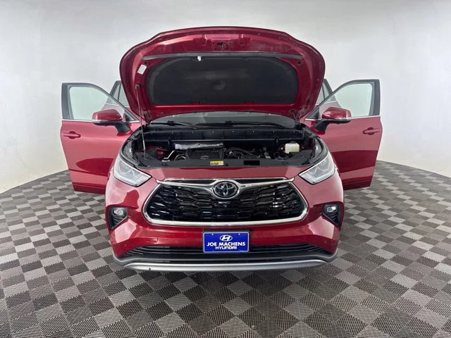 Used 2024 Red Toyota Platinum image 14