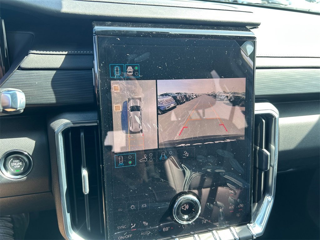 2026 GMC ACADIA - Image 22