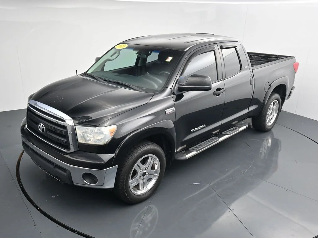 Used 2010 Black Toyota Grade image 25