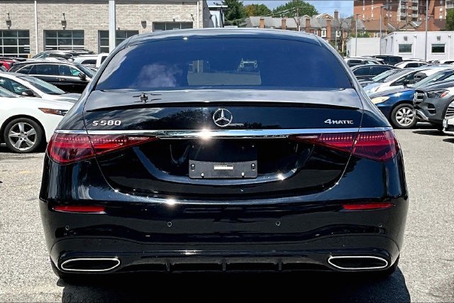 Used 2022 Black Mercedes-Benz S 580 image 3