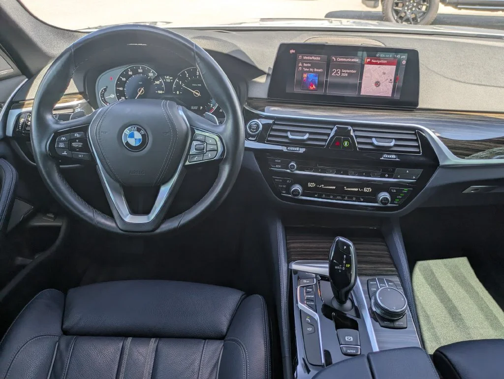 Used 2019 Silver BMW 530i image 26