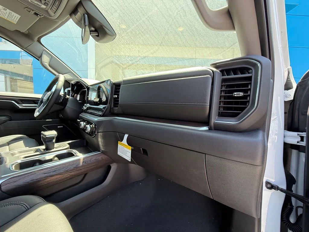 New 2026 Glacier White Tricoat GMC SLT image 13