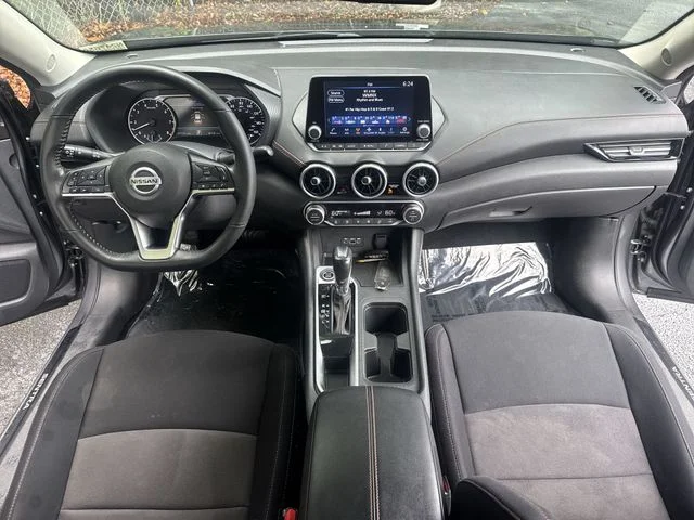 Used 2023 Gray Nissan SR image 9