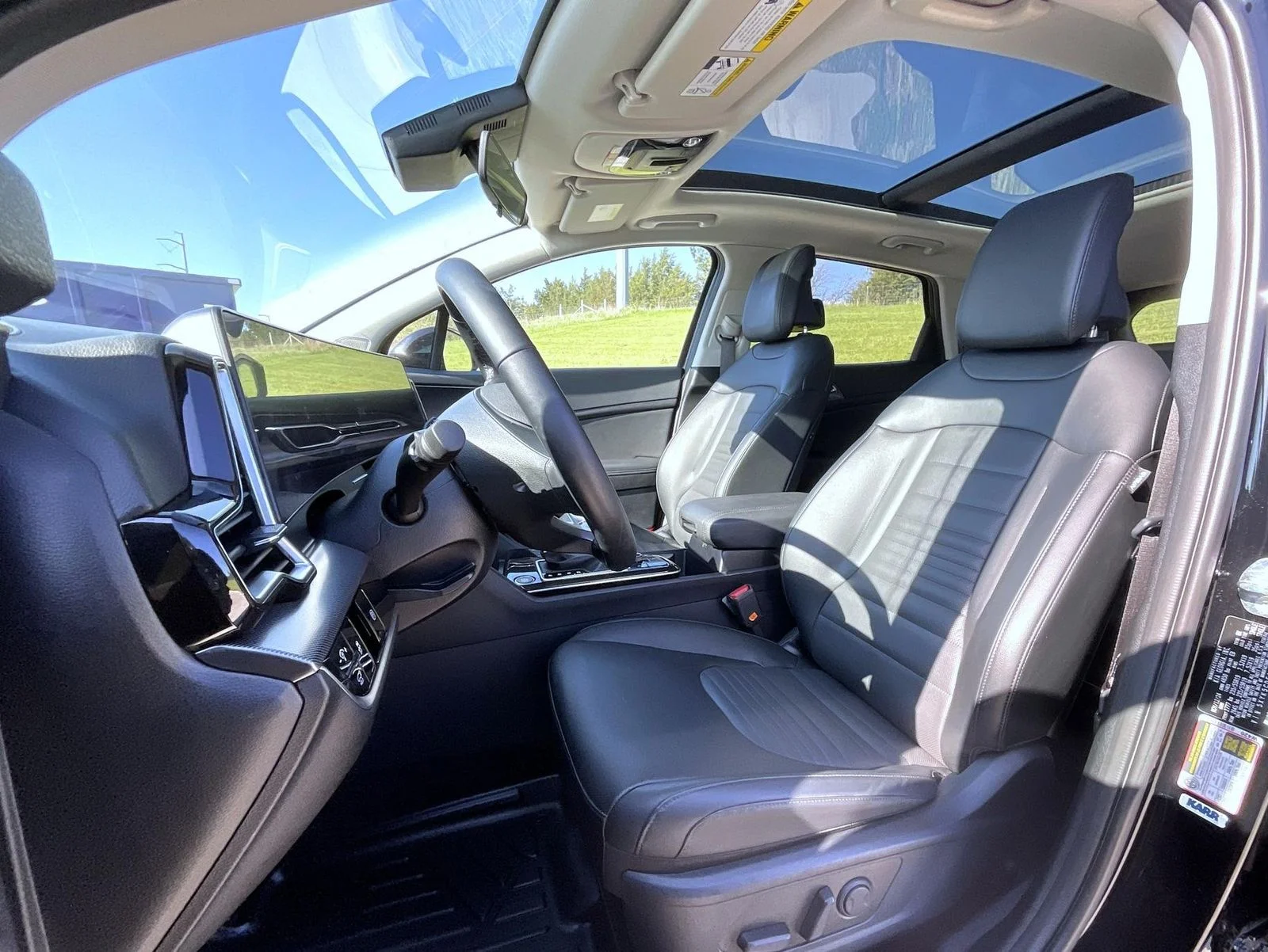 Used 2025 Black Kia SX-Prestige image 11