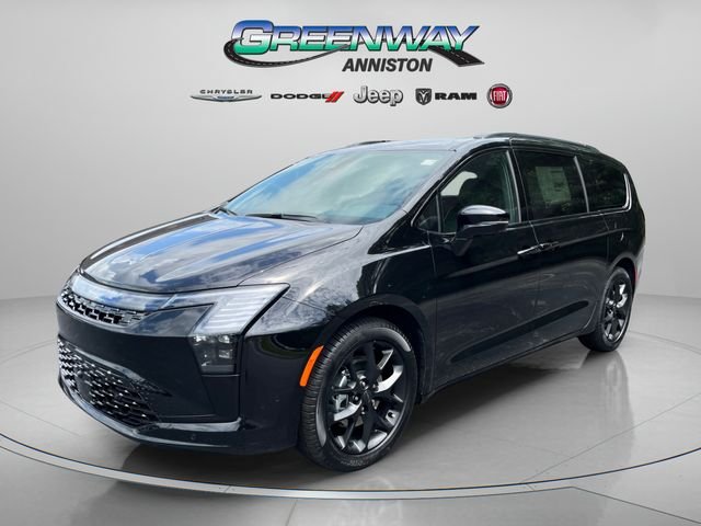New 2027 Diamond Black Crystal Pearl-Coat Exterior Paint Chrysler Limited image 3