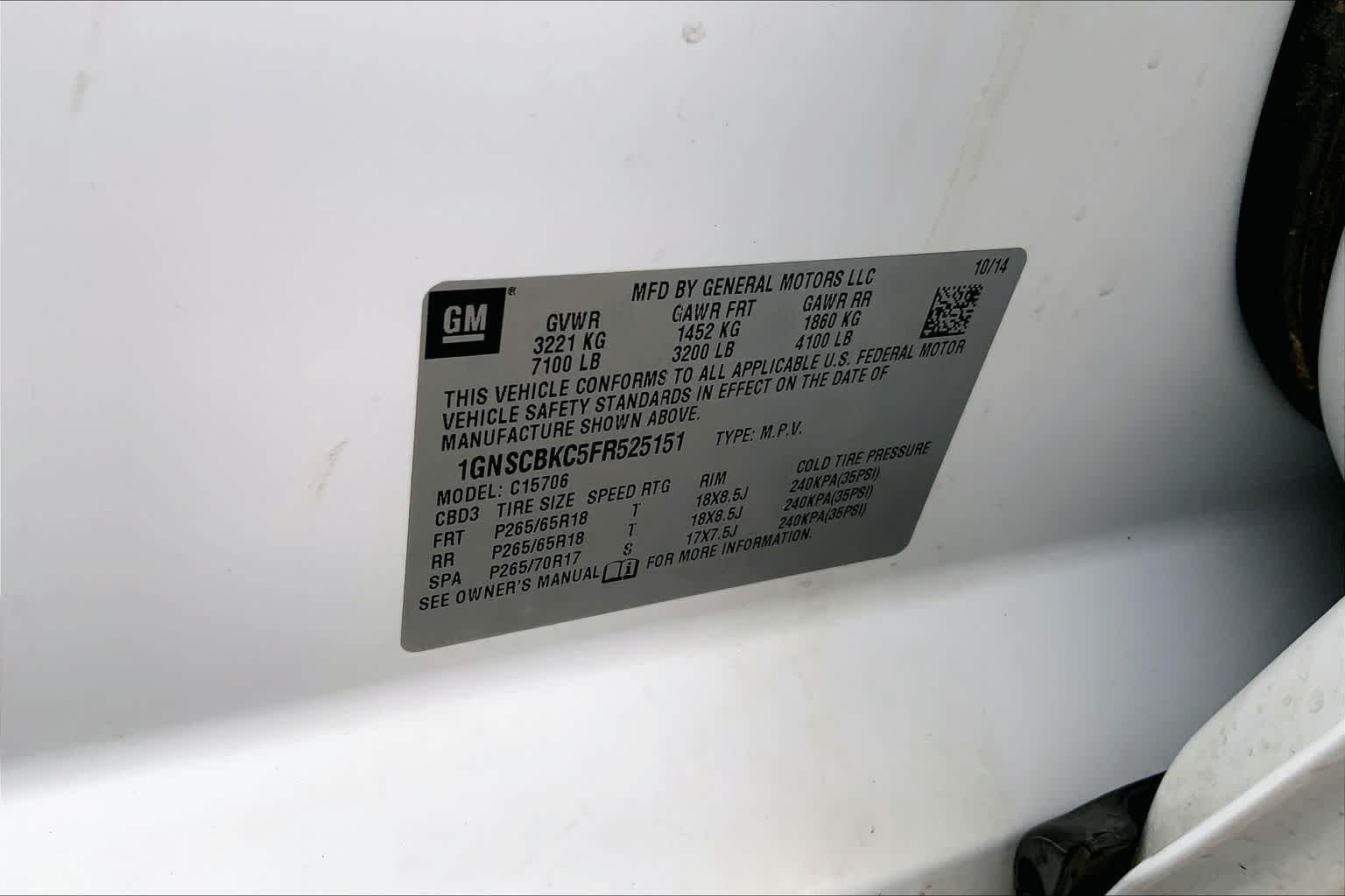 Used 2015 Summit White Chevrolet LT image 37
