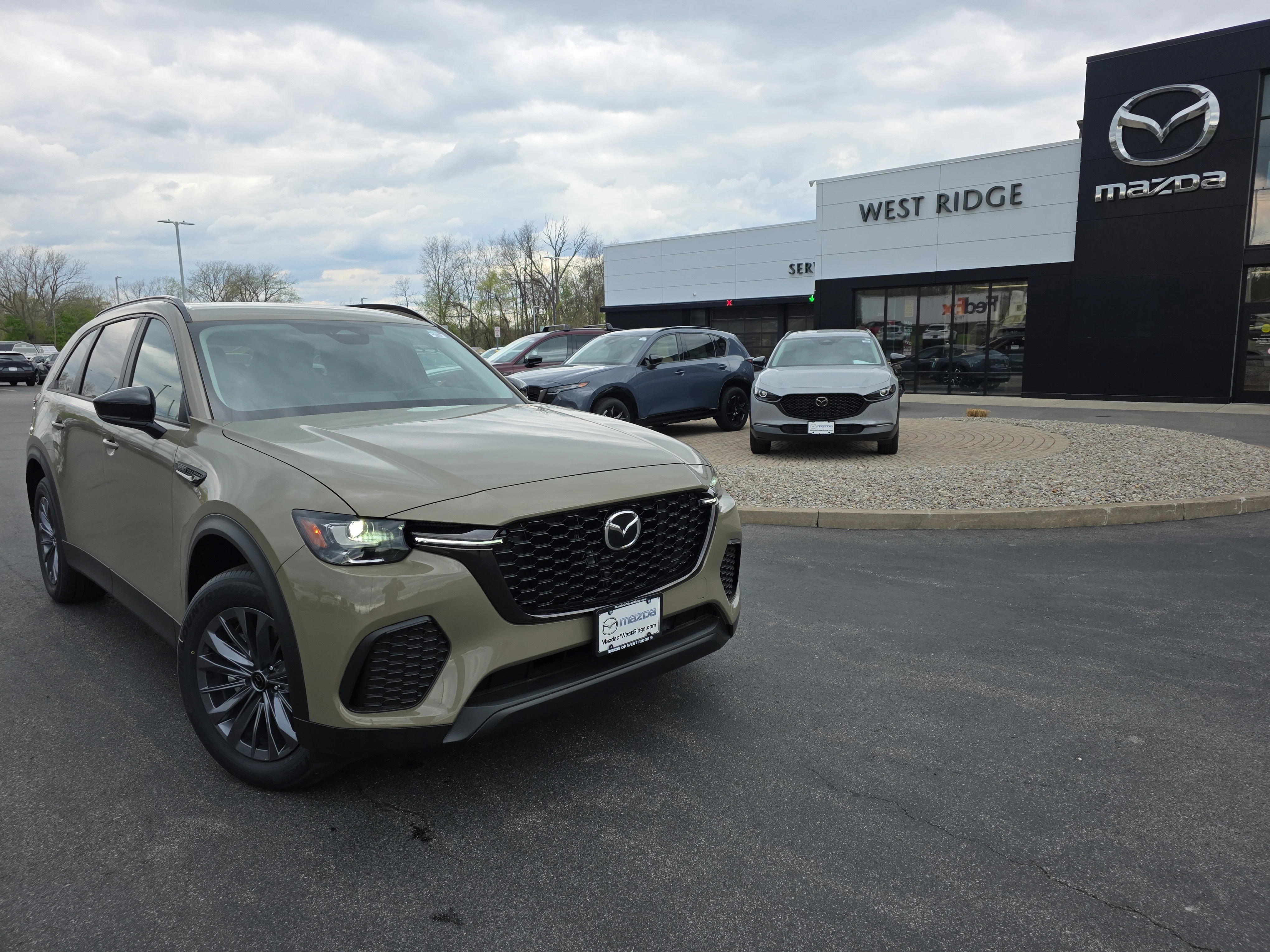 New 2026 Zircon Sand Metallic Mazda SC AWD image 2