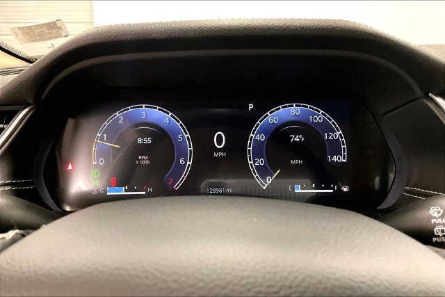 Used 2022 Bright White Clearcoat Jeep Limited image 29