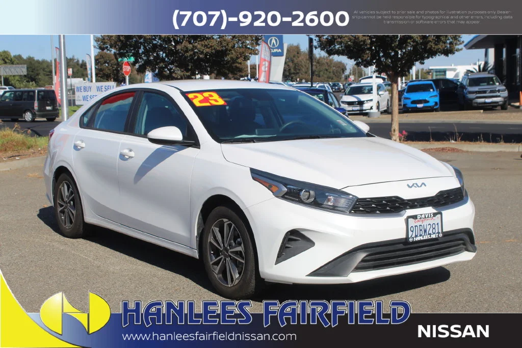 2023 Kia Forte LXS - Photo 5