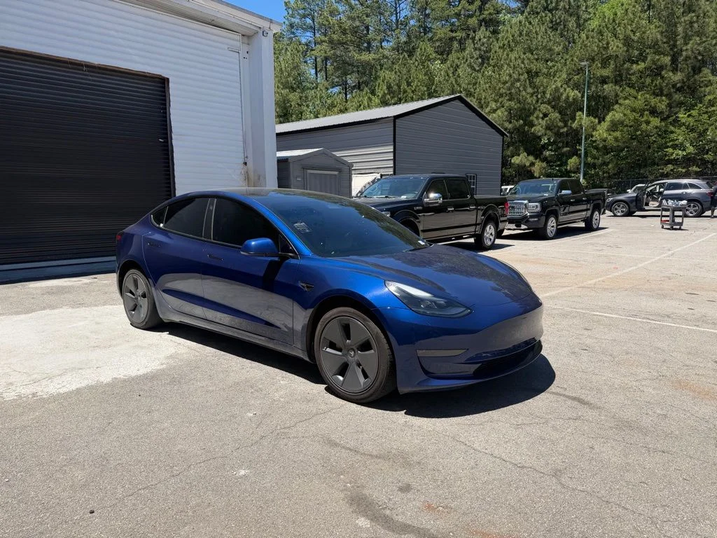 2023 Tesla Model 3 -'s photo