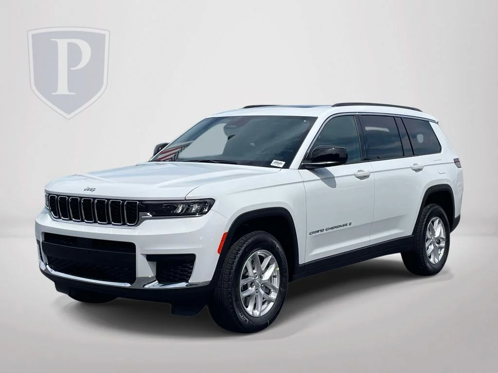 New 2026 Bright White Clearcoat Jeep Laredo image 4