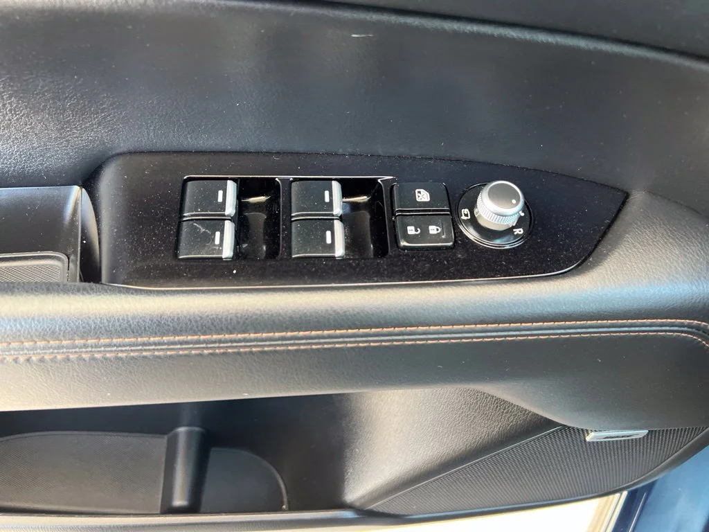Used 2019 Eternal Blue Mazda Grand Touring Reserve image 29
