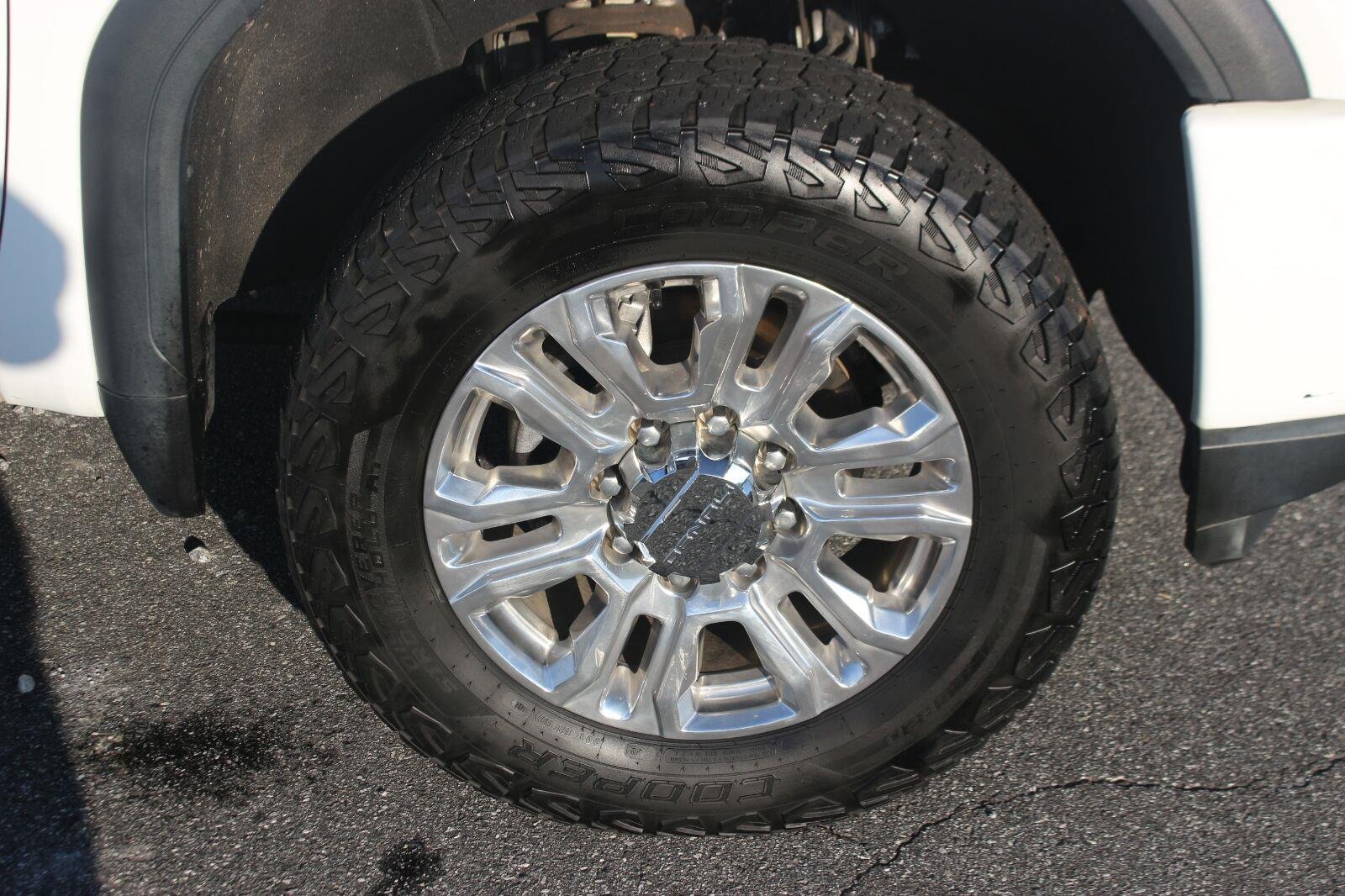 Used 2022 SUMMIT WHITE GMC Denali image 39