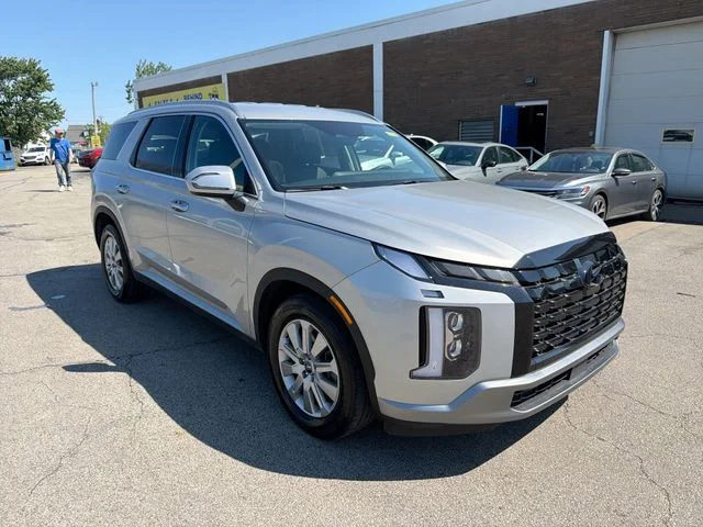 Used 2024 Silver Hyundai SEL image 11