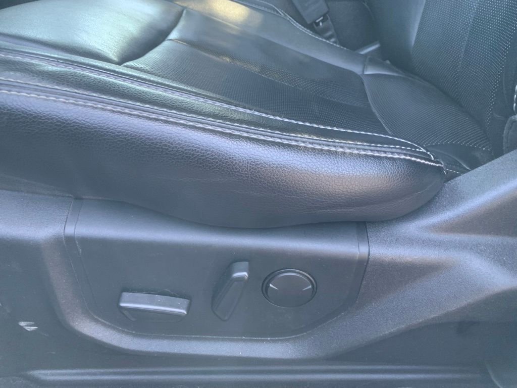 Used 2019 Magma Red Ford Lariat image 11