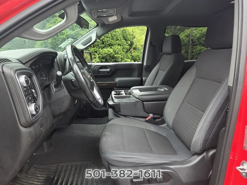 Used 2019 Cardinal Red GMC SLE image 9