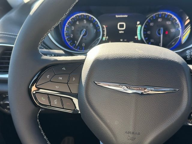 2026 Chrysler Pacifica Limited - Photo 21