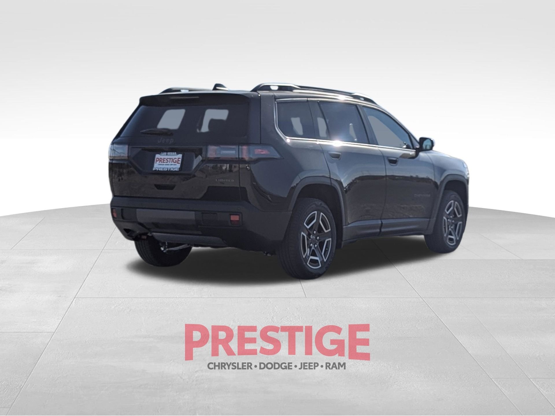 New 2026 Diamond Black Crystal Pearl-Coat Exterior Paint Jeep Limited image 5