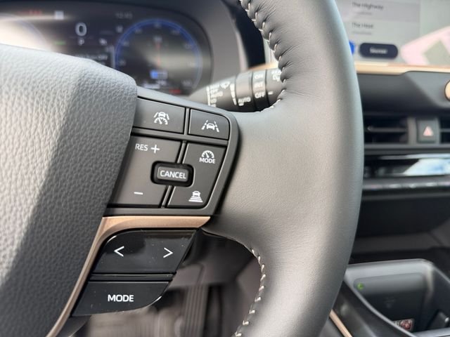 2026 Toyota Crown Signia Limited - Photo 20