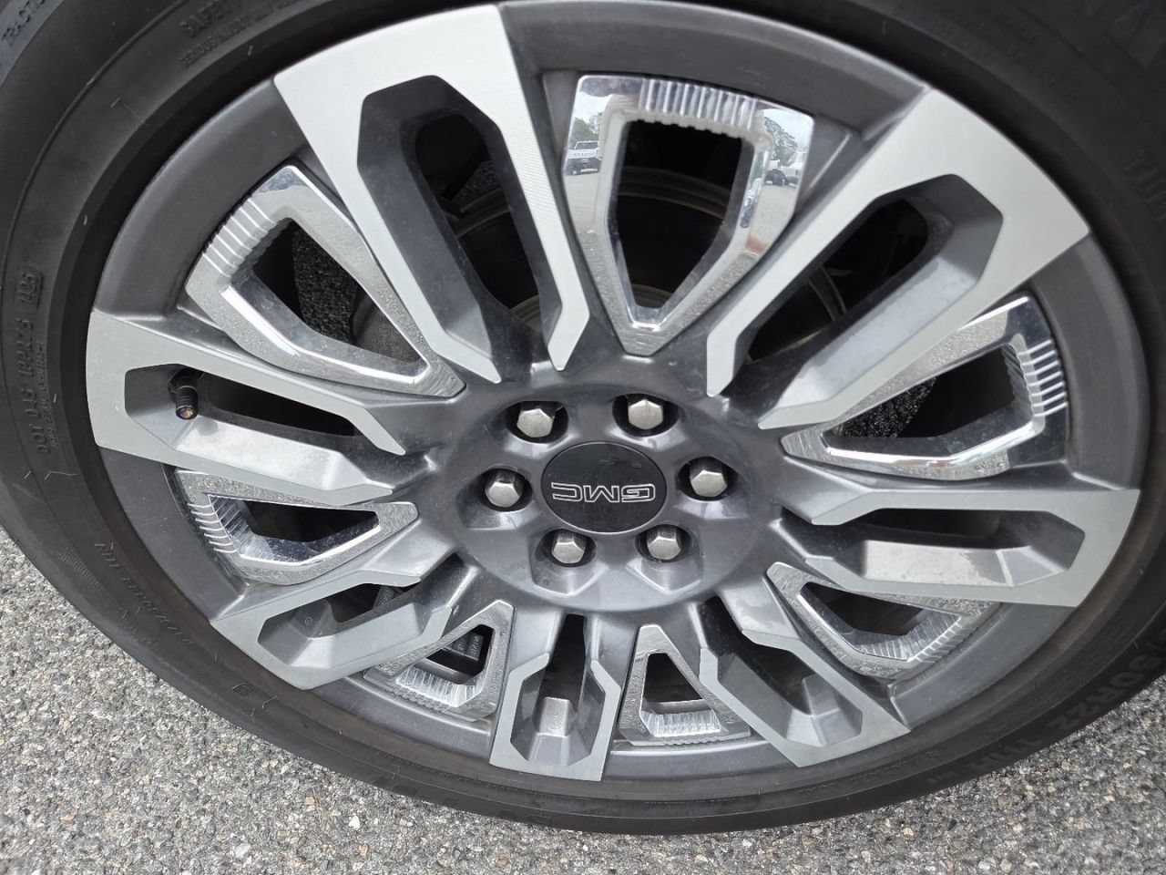 Used 2023 Pacific Blue Metallic GMC Denali Ultimate image 18