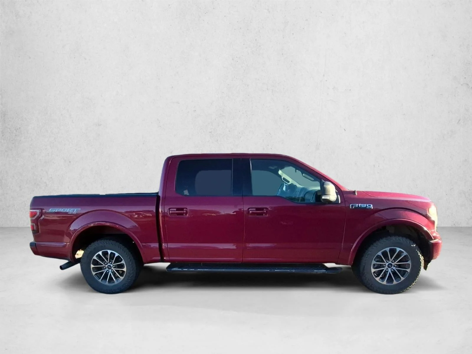 Used 2018 Ruby Red Metallic Tinted Clearcoat Ford XLT image 3