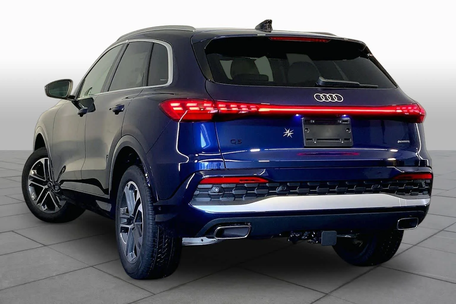 New 2026 NAVARRA BLUE Audi Premium image 11