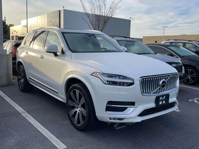 2023 Volvo XC90 B6; 7-seat Ultimate