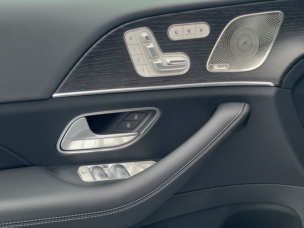 New 2026 MANUFAKTUR Mystic Blue Metallic Mercedes-Benz GLE 350 image 18