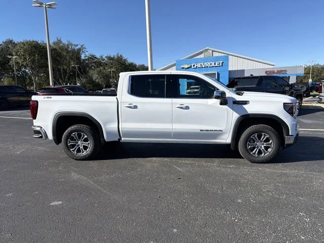 New 2026 Summit White GMC SLE image 3