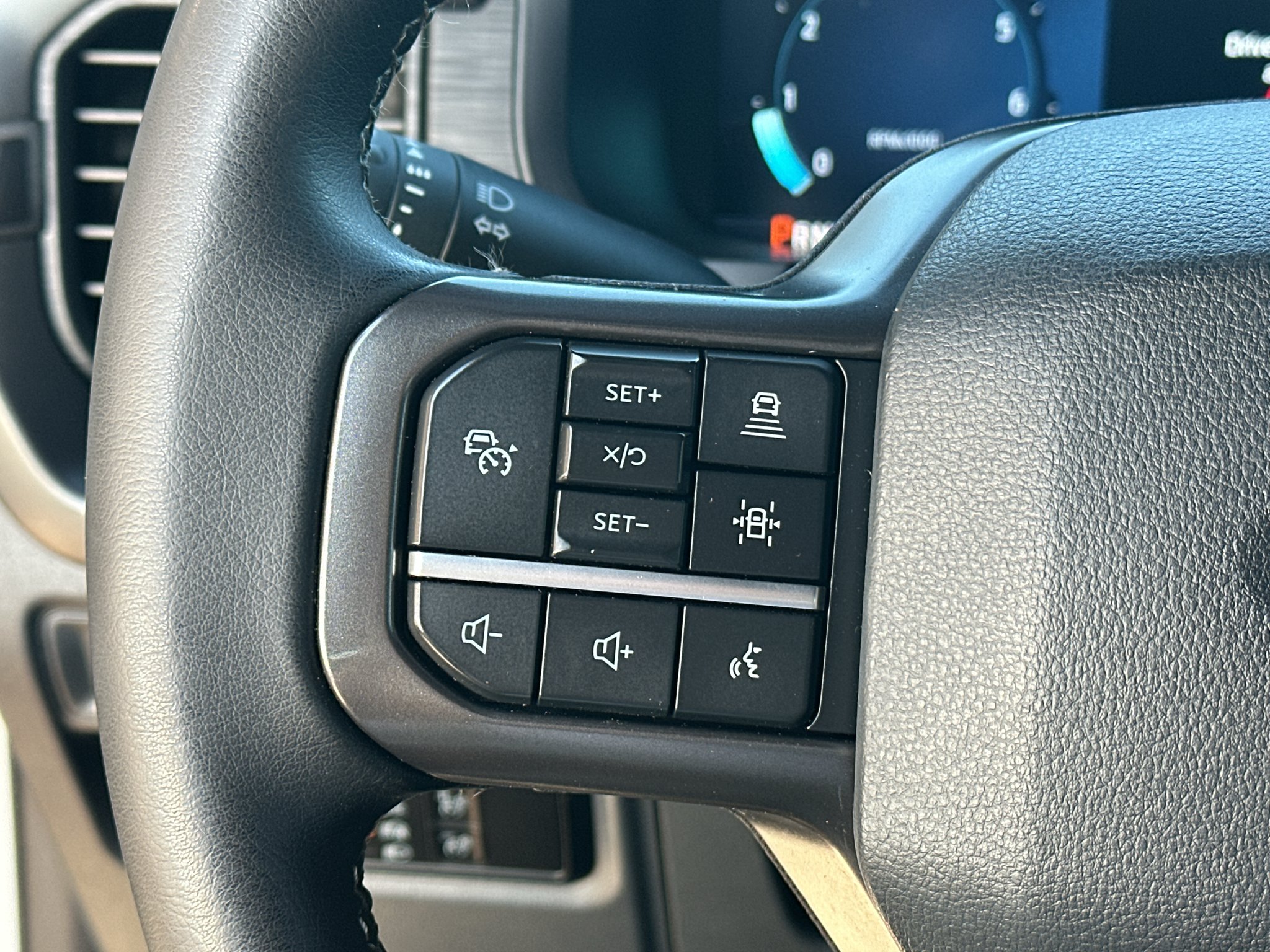 Used 2024 AVALANCHE Ford XLT image 20
