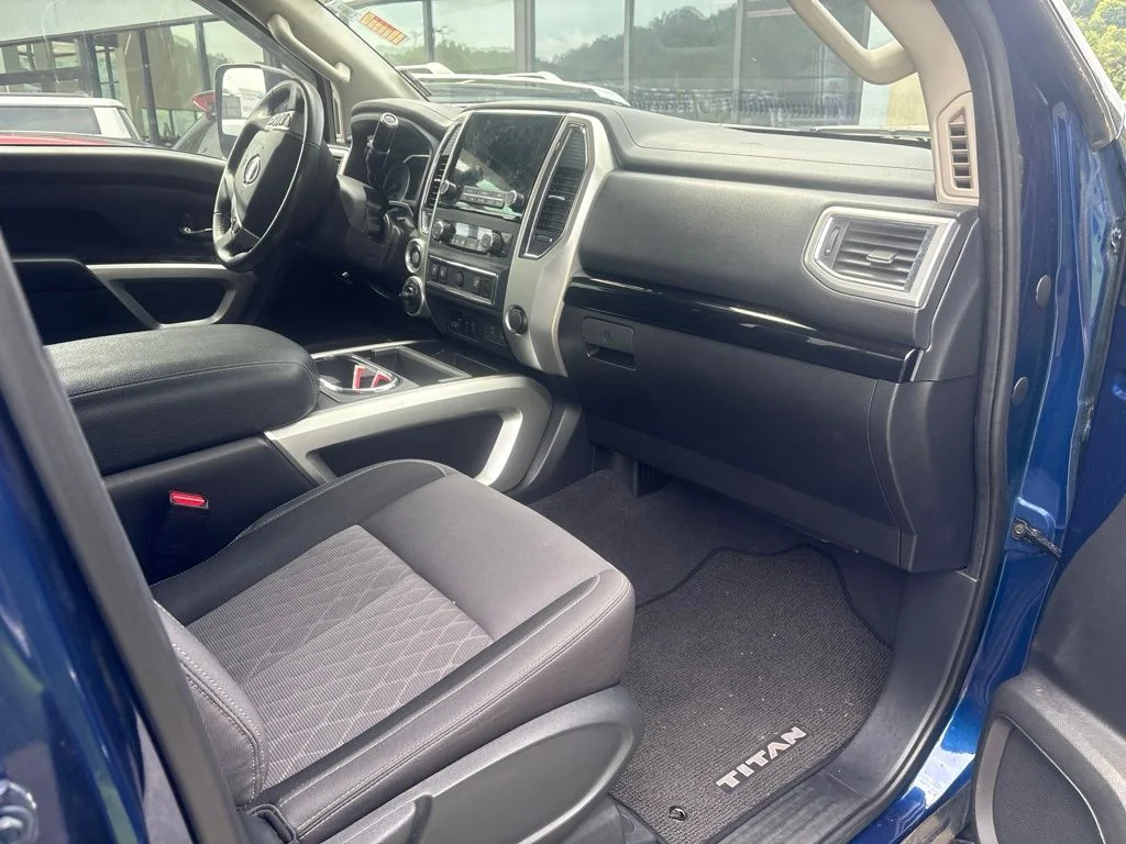 Used 2021 Blue Nissan SV image 10
