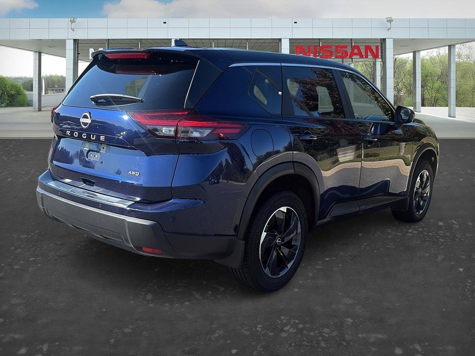 Used 2025 Deep Ocean Blue Pearl Nissan SV image 5