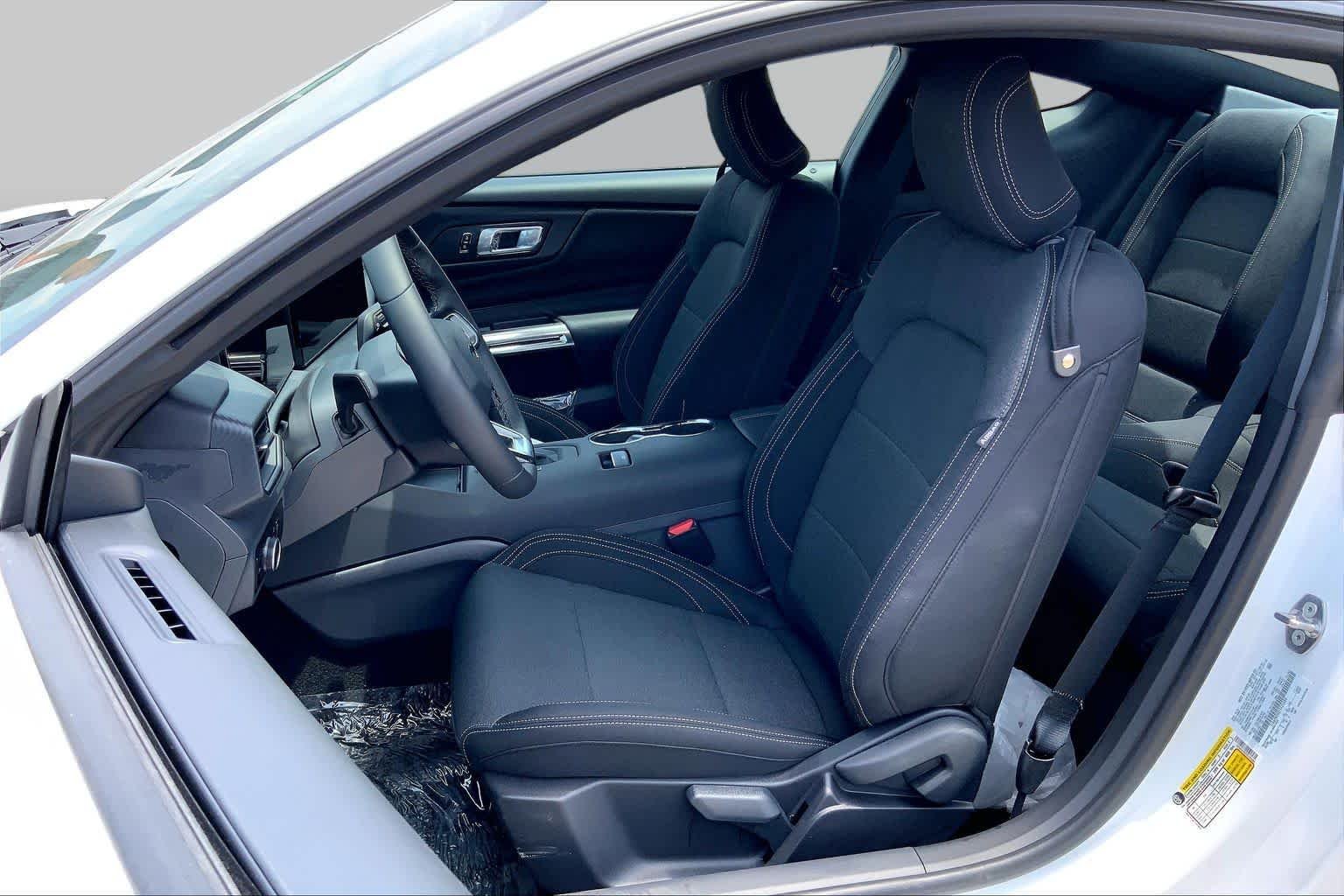 New 2026 Oxford White Ford EcoBoost® Fastback image 7